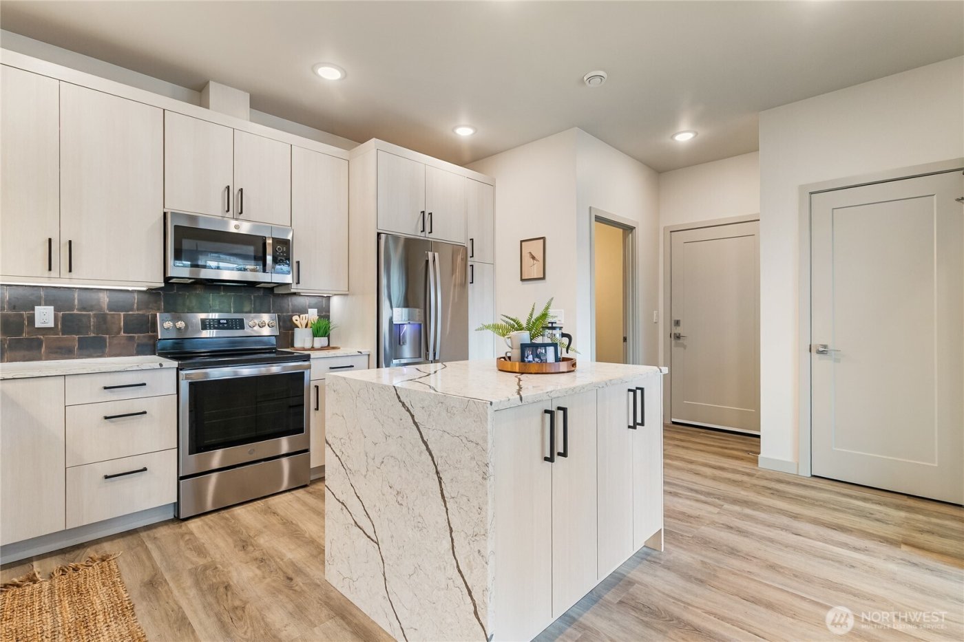 4260 Creston Way , Bellingham, WA 98226