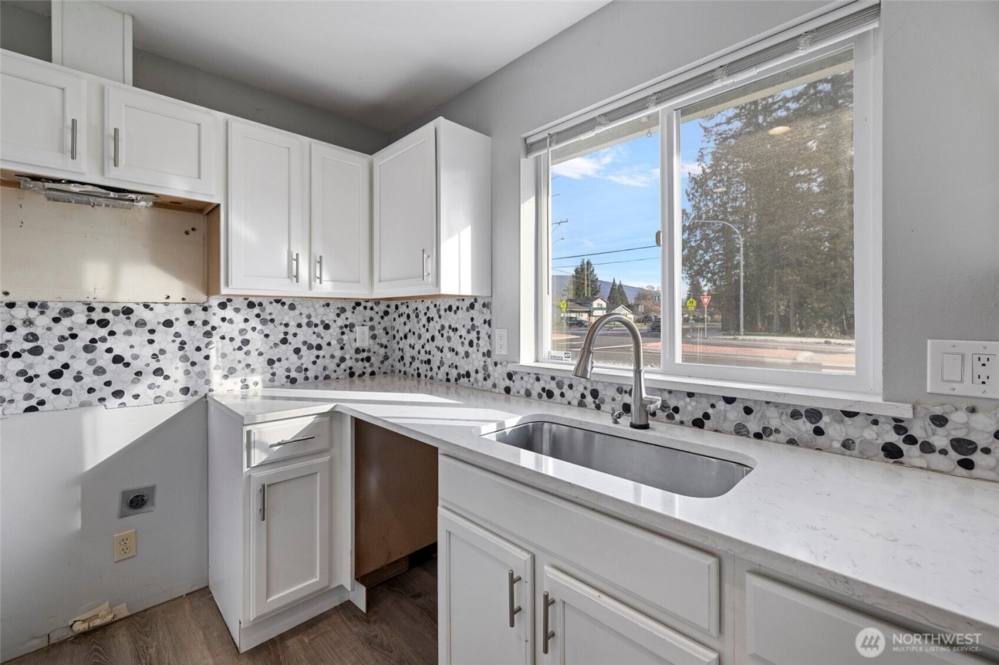 827 John Liner Road , Sedro Woolley, WA 98284