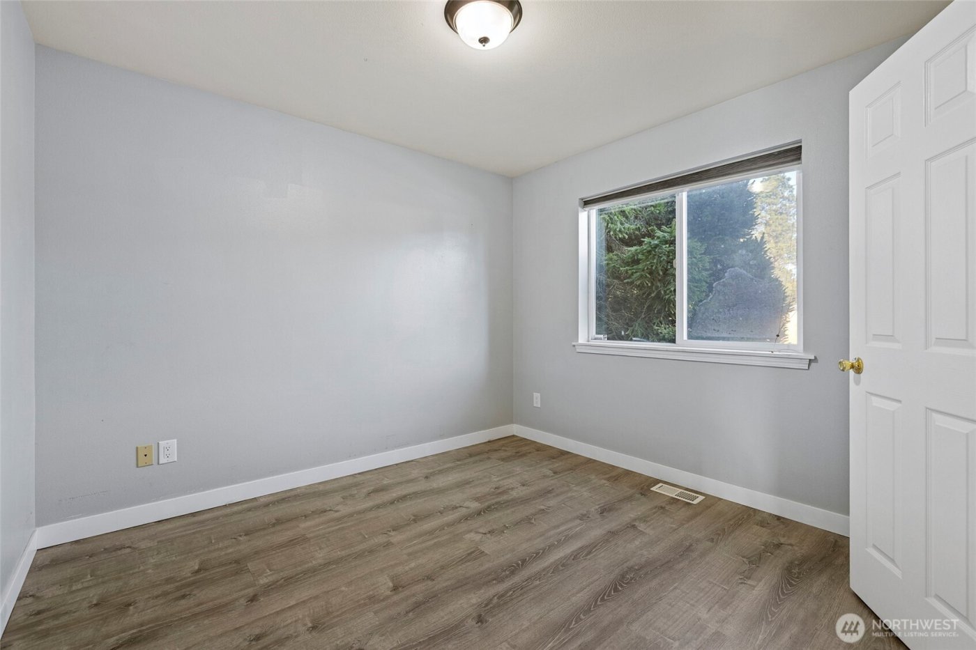 827 John Liner Road , Sedro Woolley, WA 98284