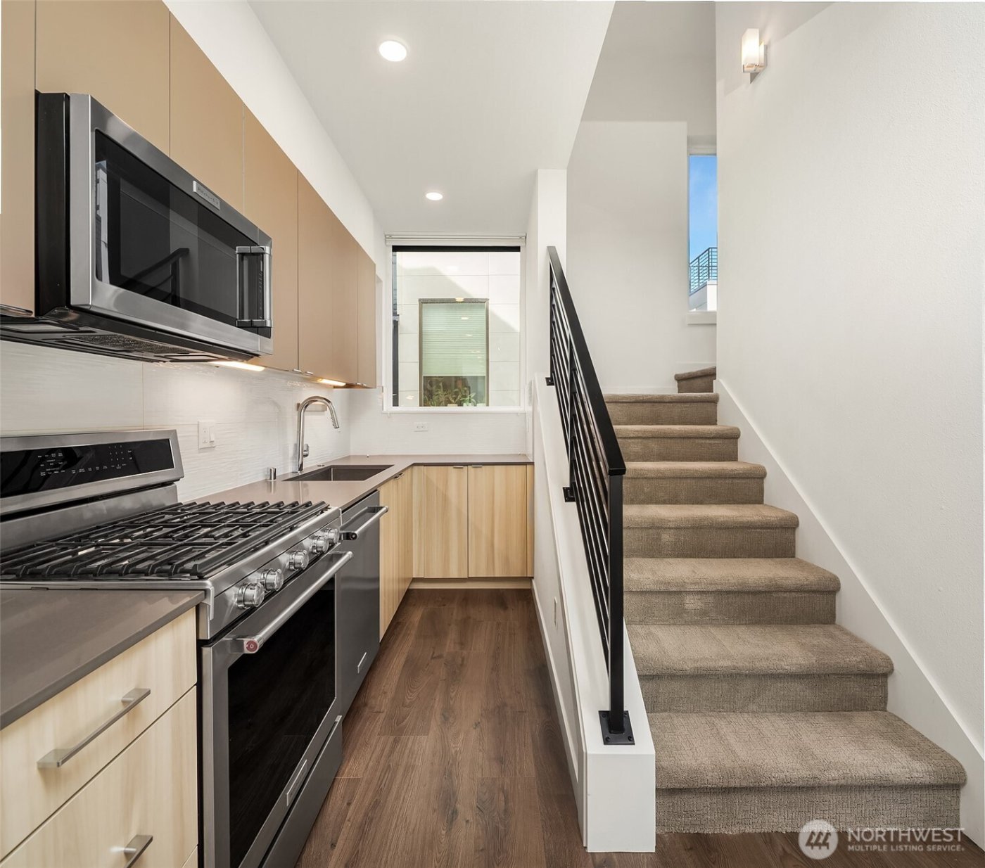 8507 16th Avenue NW, Seattle, WA 98117