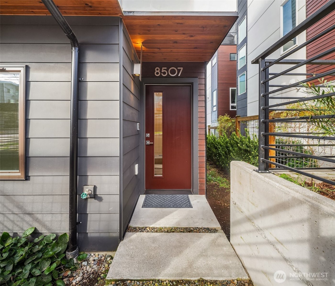 8507 16th Avenue NW, Seattle, WA 98117