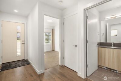 8507 16th Avenue NW, Seattle, WA 98117 - Photo 6