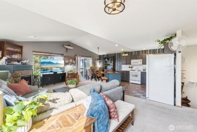 8109 2nd Place SE, Lake Stevens, WA 98258 - Photo 5