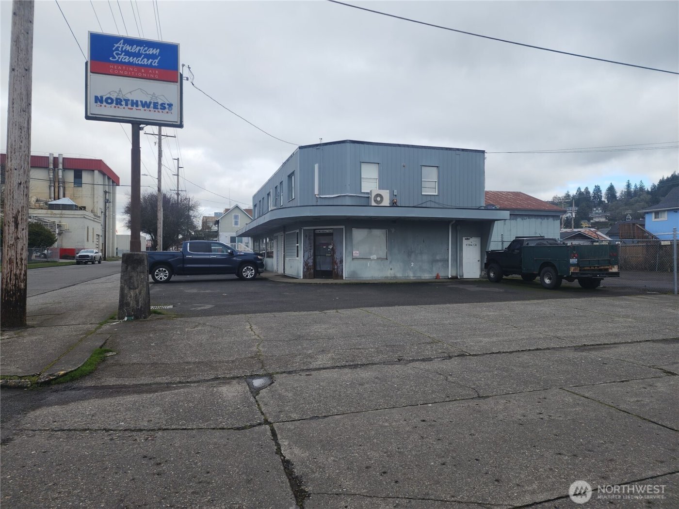 48 SW Chehalis , Chehalis, WA 98532