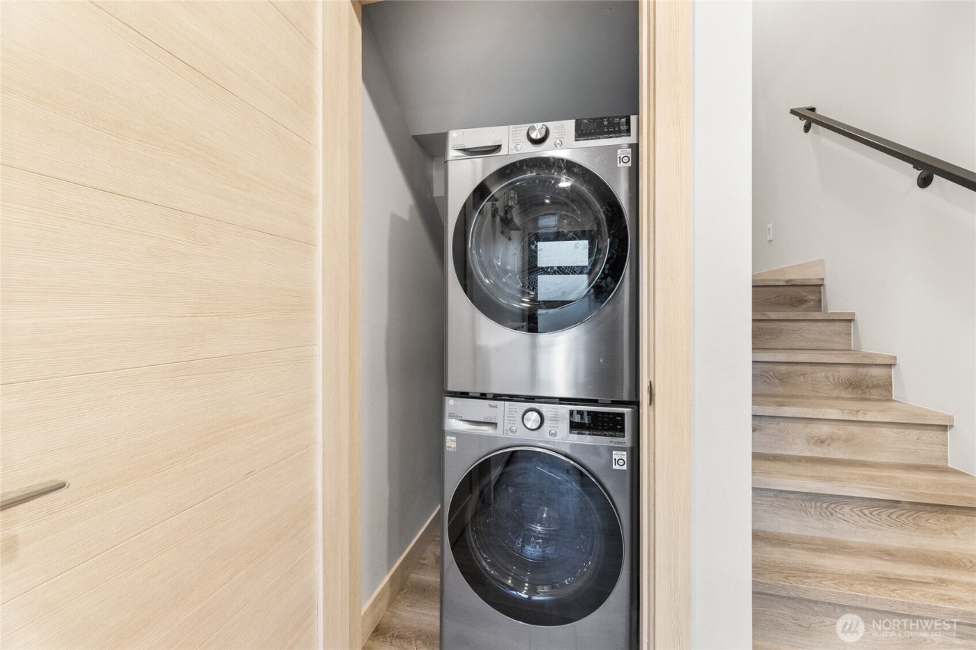 814 NW 54th Street #A, Seattle, WA 98107