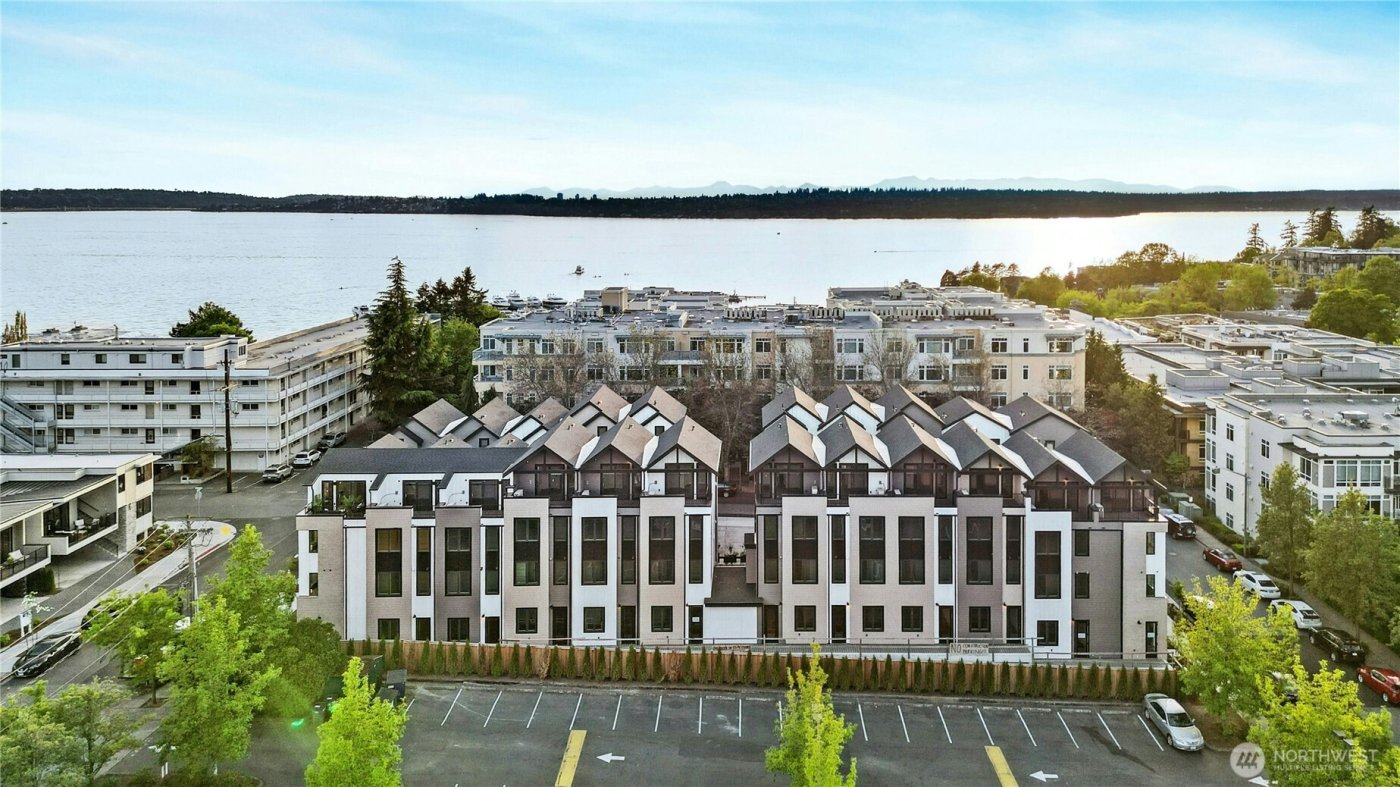 116 B 2nd Street S #B, Kirkland, WA 98033