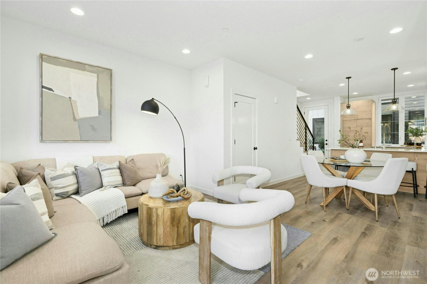 116 B 2nd Street S #B, Kirkland, WA 98033