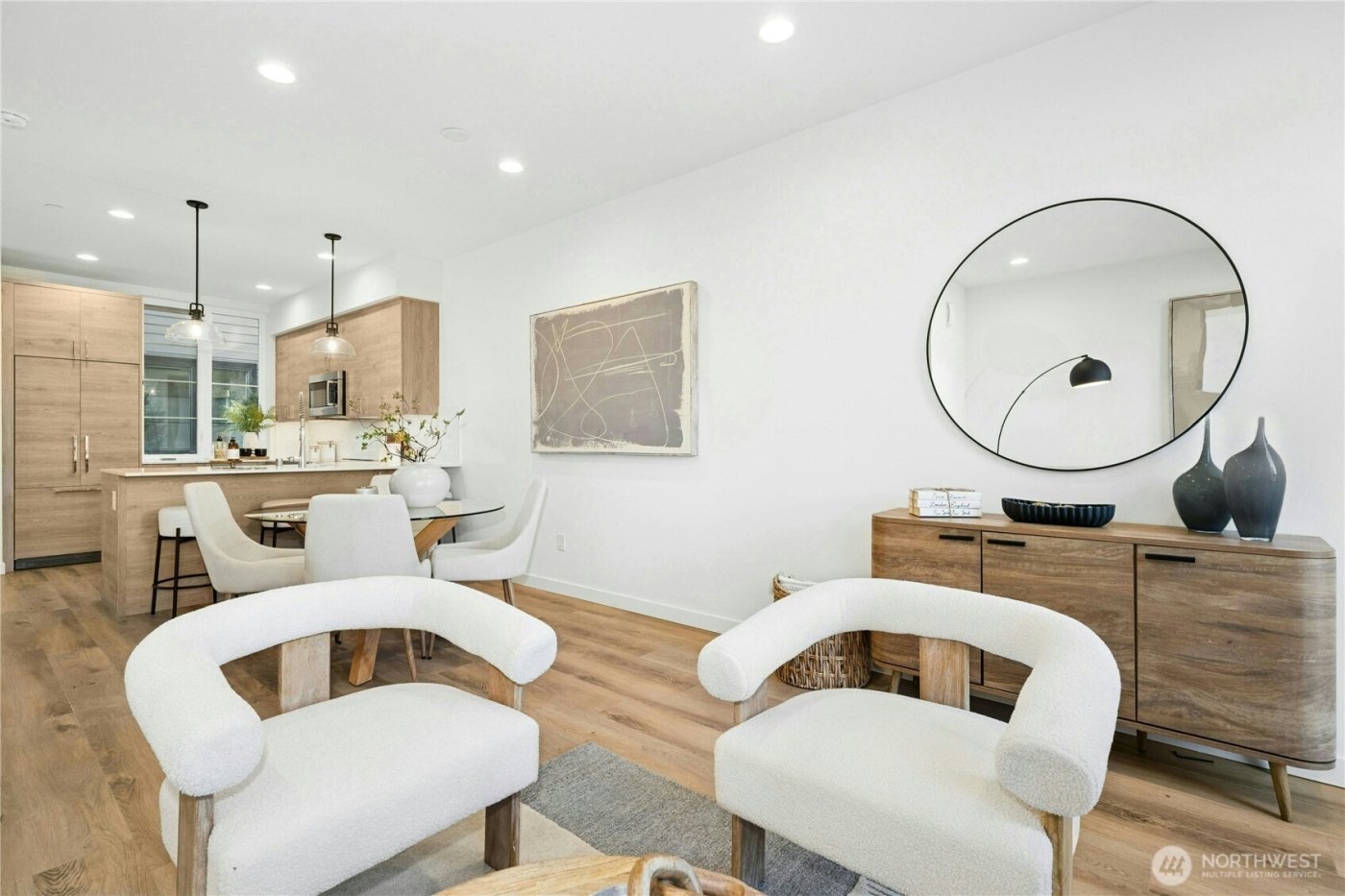 116 B 2nd Street S #B, Kirkland, WA 98033