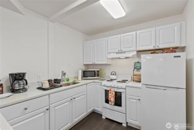 7031 NE 175th Street #5, Kenmore, WA 98028 - Photo 34