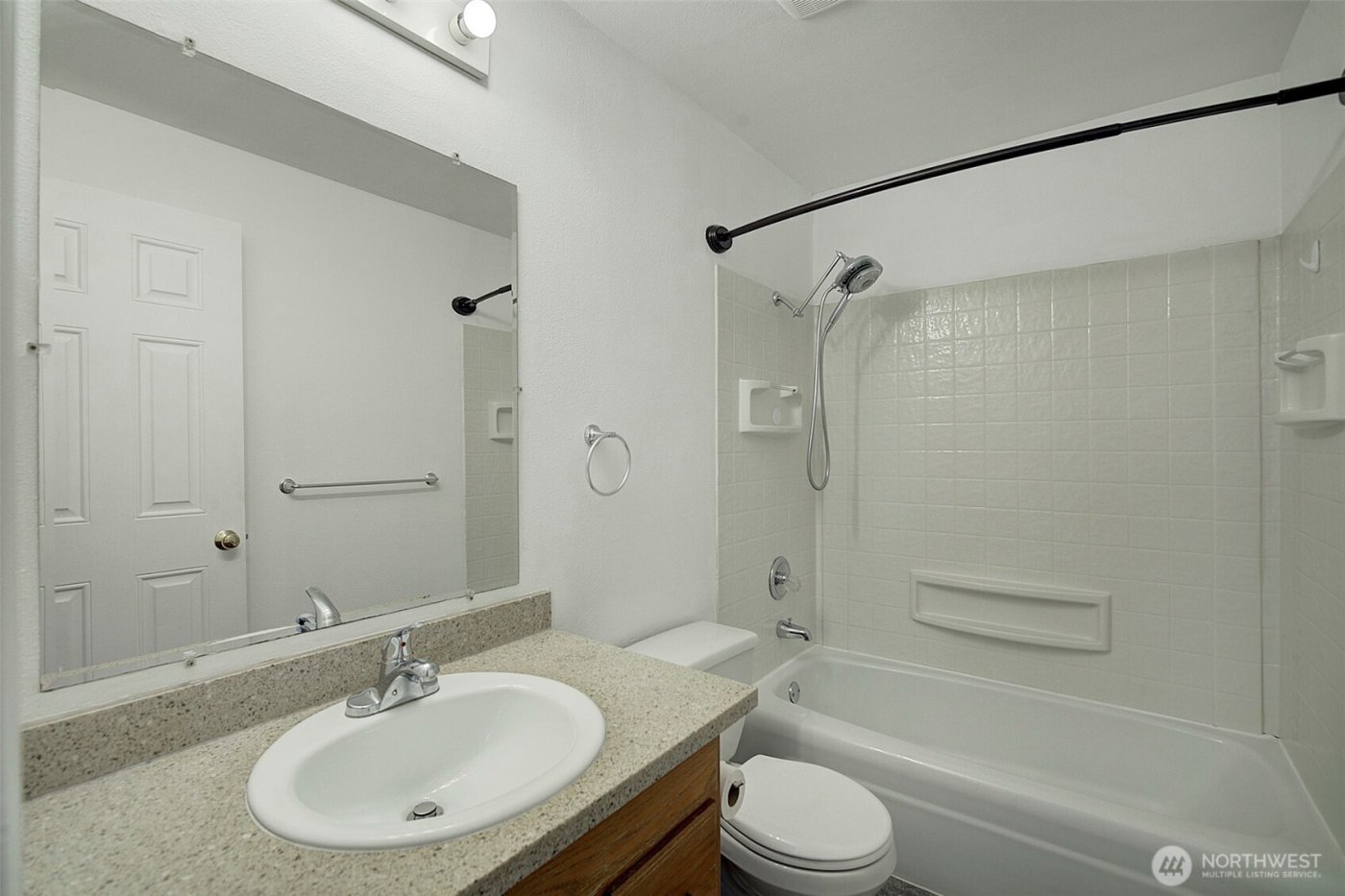 747 75th Street SE #B203, Everett, WA 98203-8142