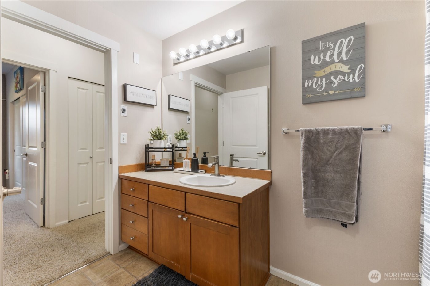 21430 40th Place S #A, SeaTac, WA 98198-4252
