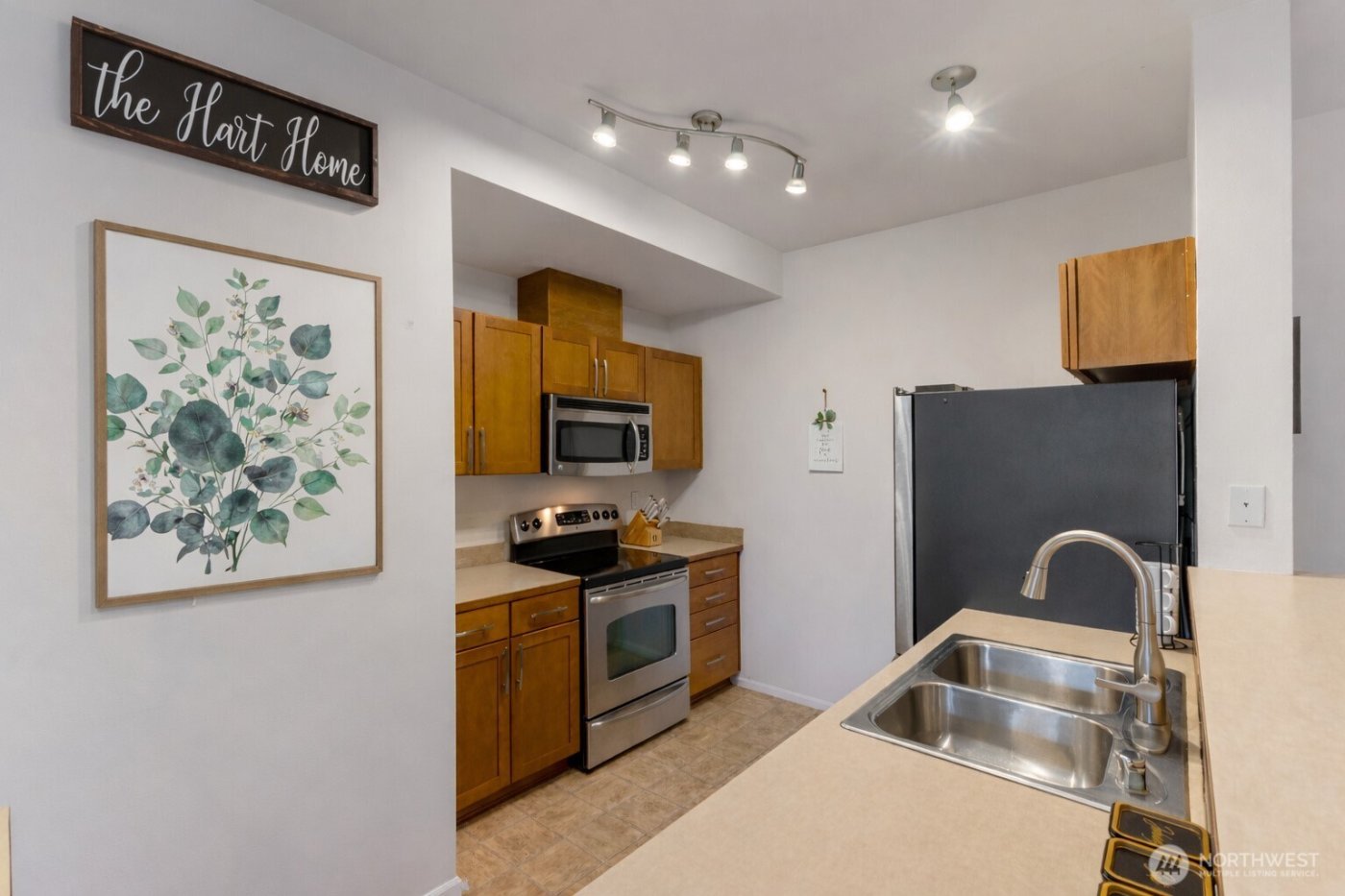21430 40th Place S #A, SeaTac, WA 98198-4252