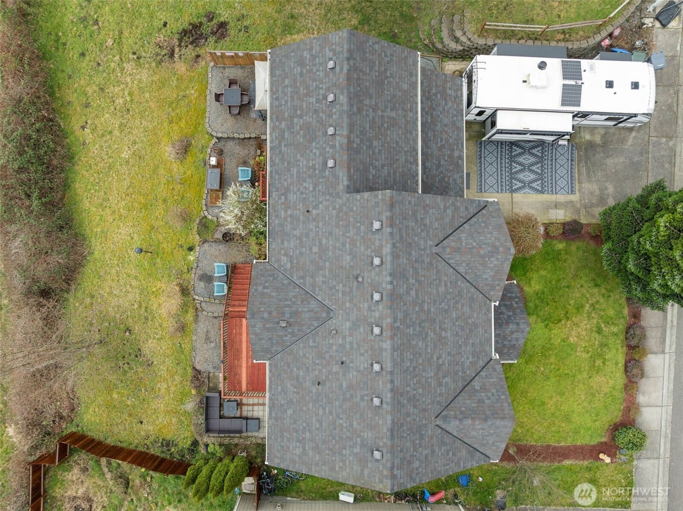 648 Kaitlyn St W , Eatonville, WA 98328