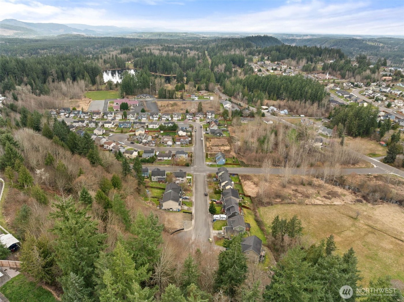 648 Kaitlyn St W , Eatonville, WA 98328