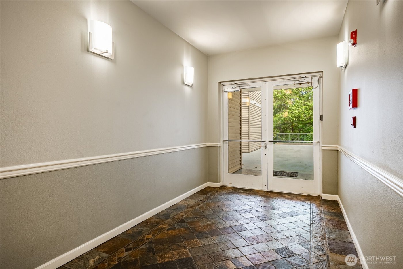 15000 Juanita Drive NE #307, Kenmore, WA 98028