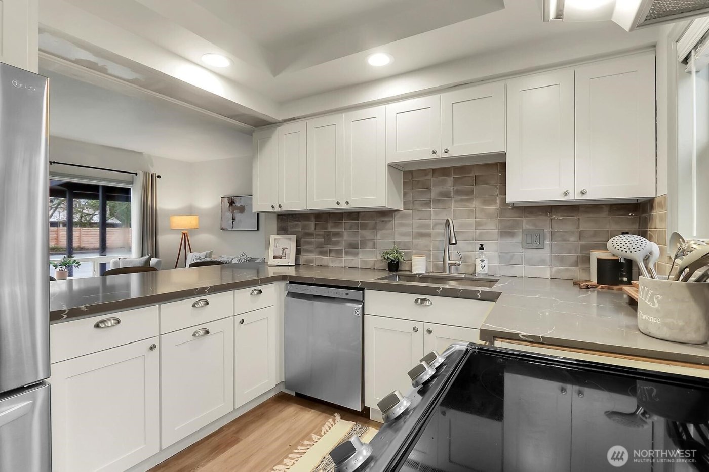 1021 Walnut Street , Edmonds, WA 98020