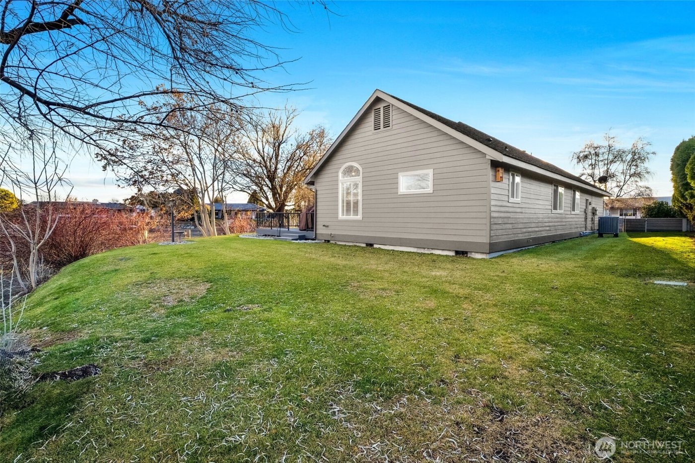 811 Laguna Drive , Moses Lake, WA 98837