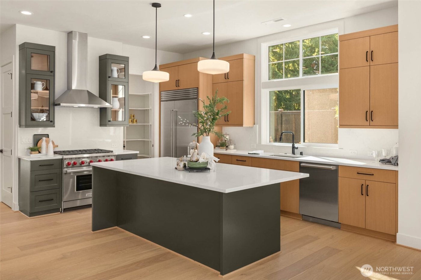 13104 NE 103RD Place , Kirkland, WA 98033