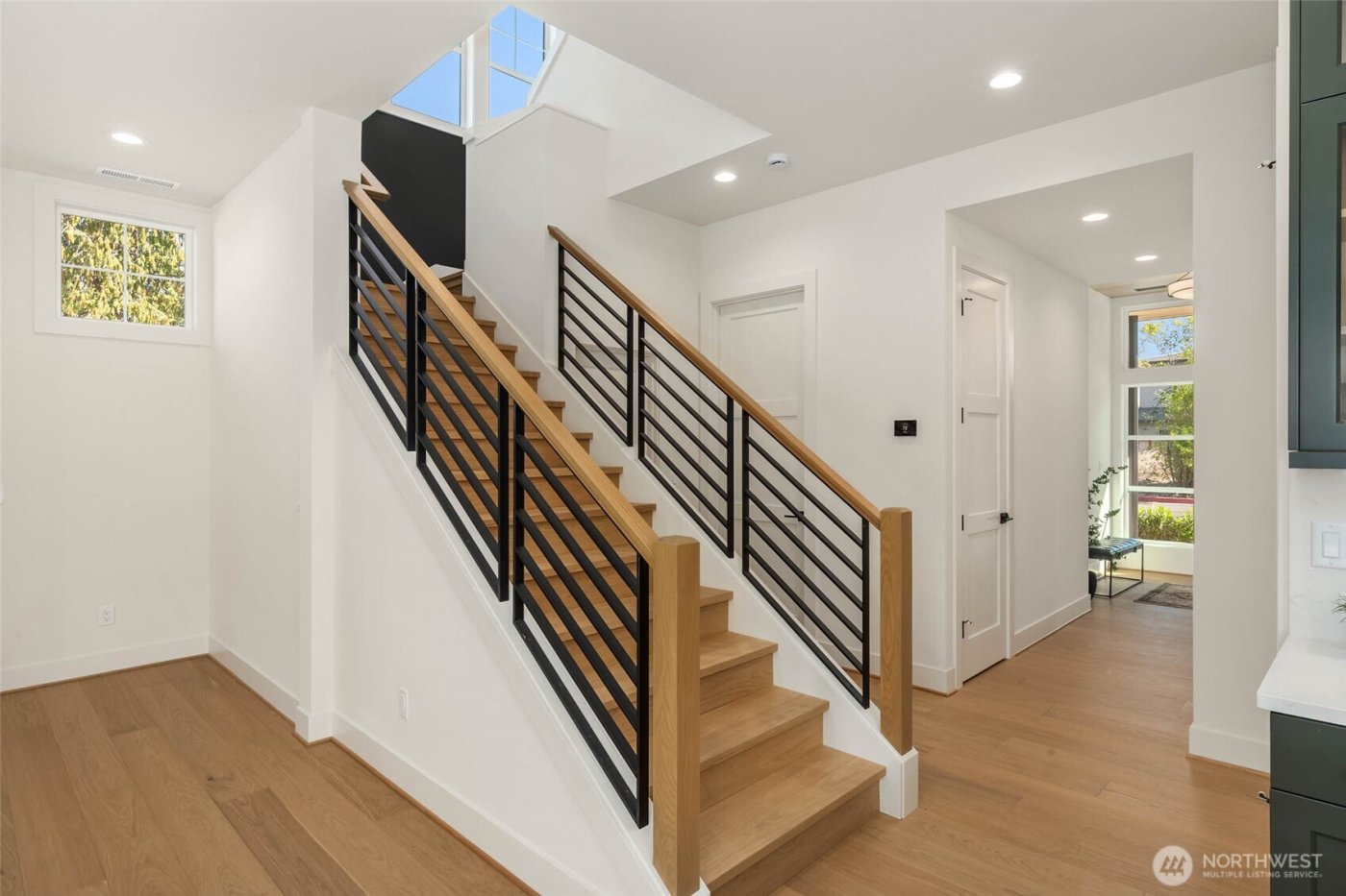 13104 NE 103RD Place , Kirkland, WA 98033