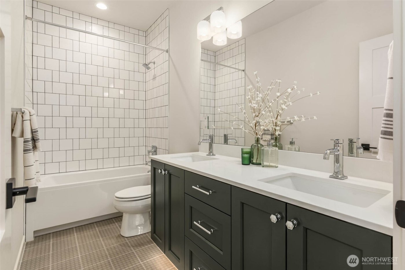 13104 NE 103RD Place , Kirkland, WA 98033