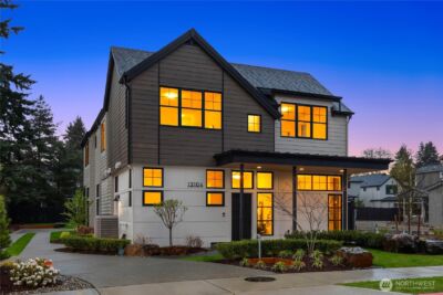 13104 NE 103RD Place , Kirkland, WA 98033 - Photo 2