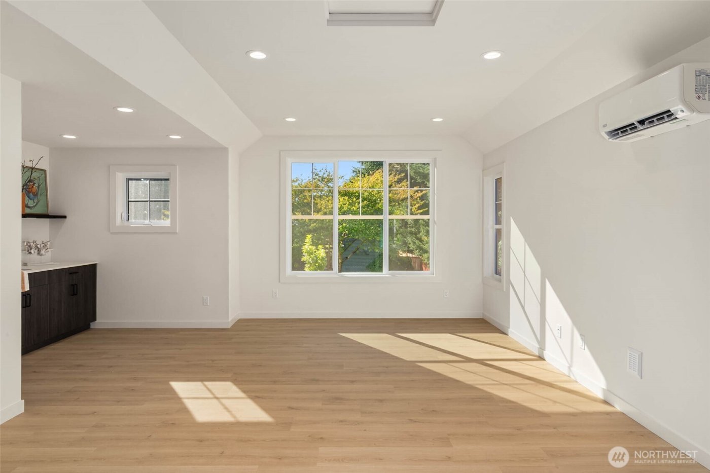 13104 NE 103RD Place , Kirkland, WA 98033