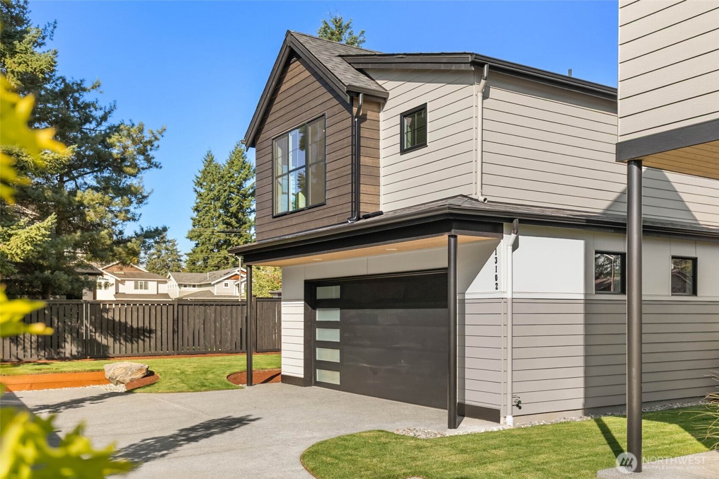 13104 NE 103RD Place , Kirkland, WA 98033