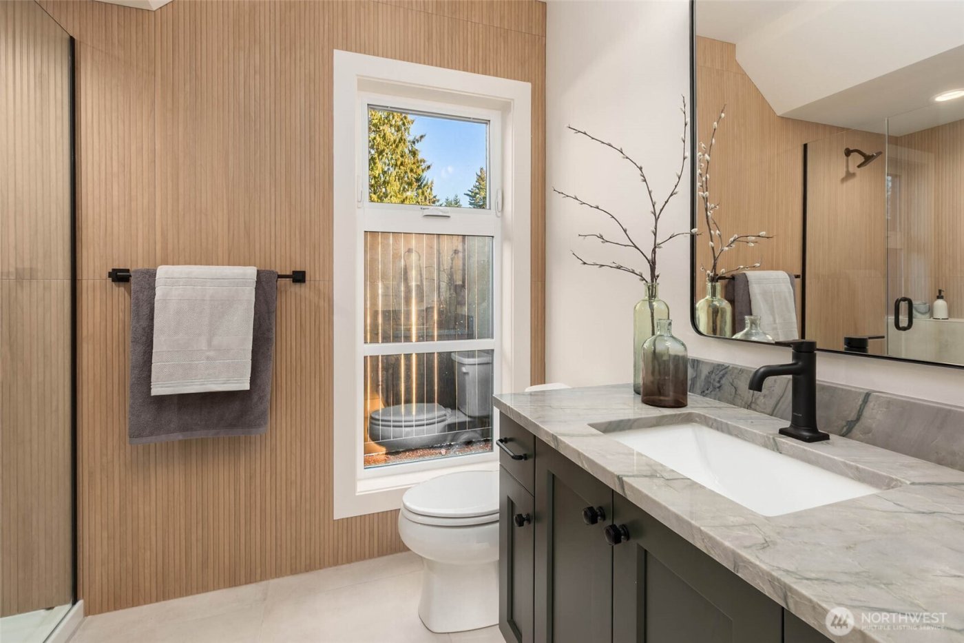 13104 NE 103RD Place , Kirkland, WA 98033