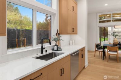 13104 NE 103RD Place , Kirkland, WA 98033 - Photo 7