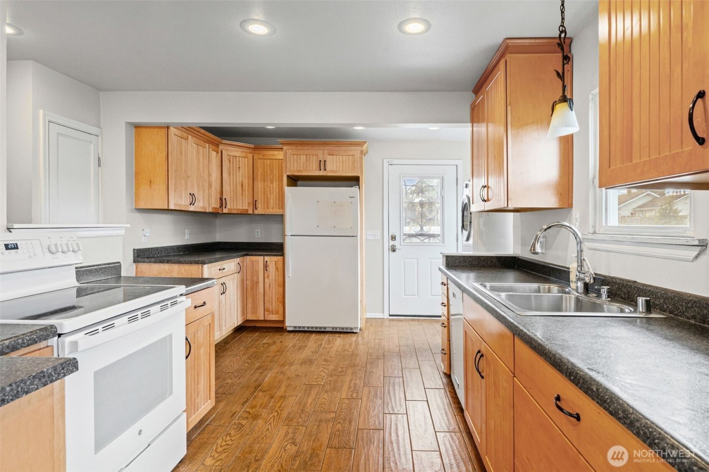 240 S 59th Street , Tacoma, WA 98408