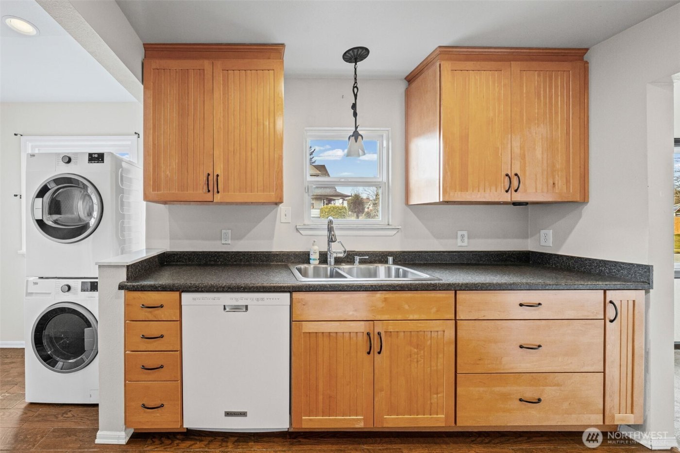 240 S 59th Street , Tacoma, WA 98408