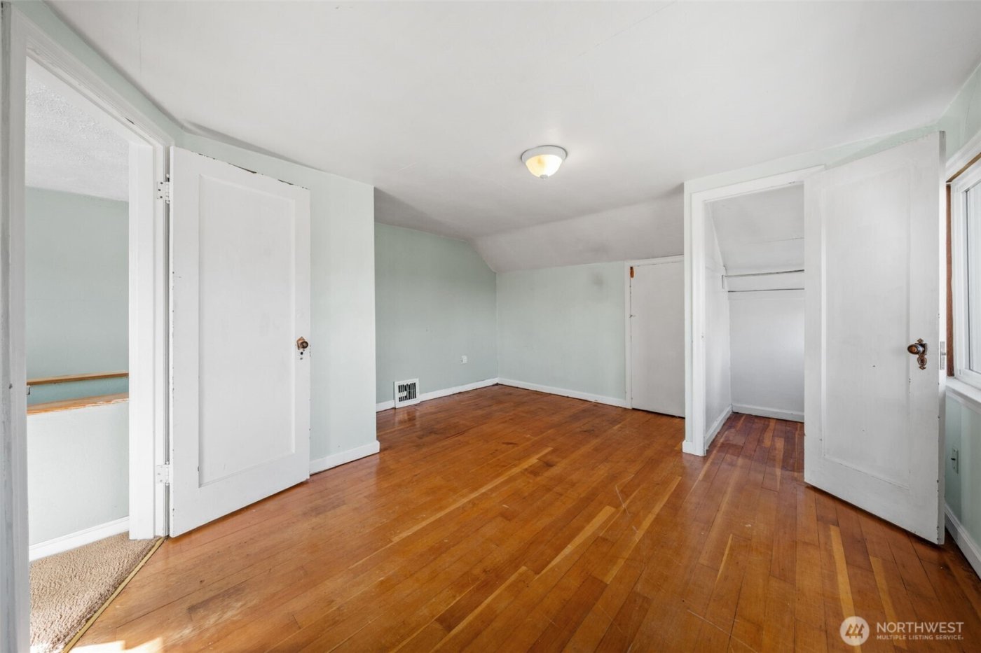 240 S 59th Street , Tacoma, WA 98408