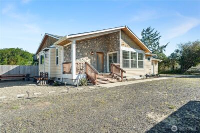 554 Ocean Shores Boulevard NW, Ocean Shores, WA 98569