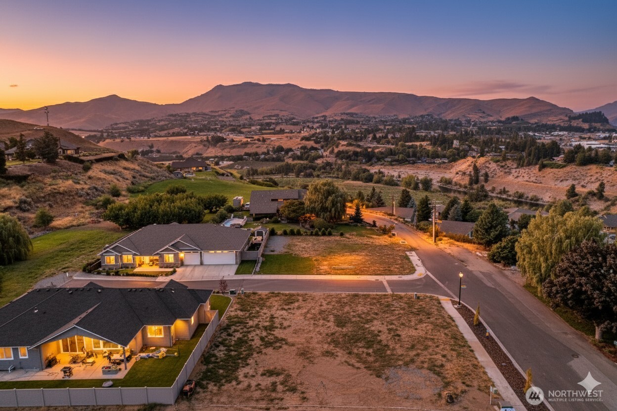 2140 Covey Ridge Lane , Wenatchee, WA 98801