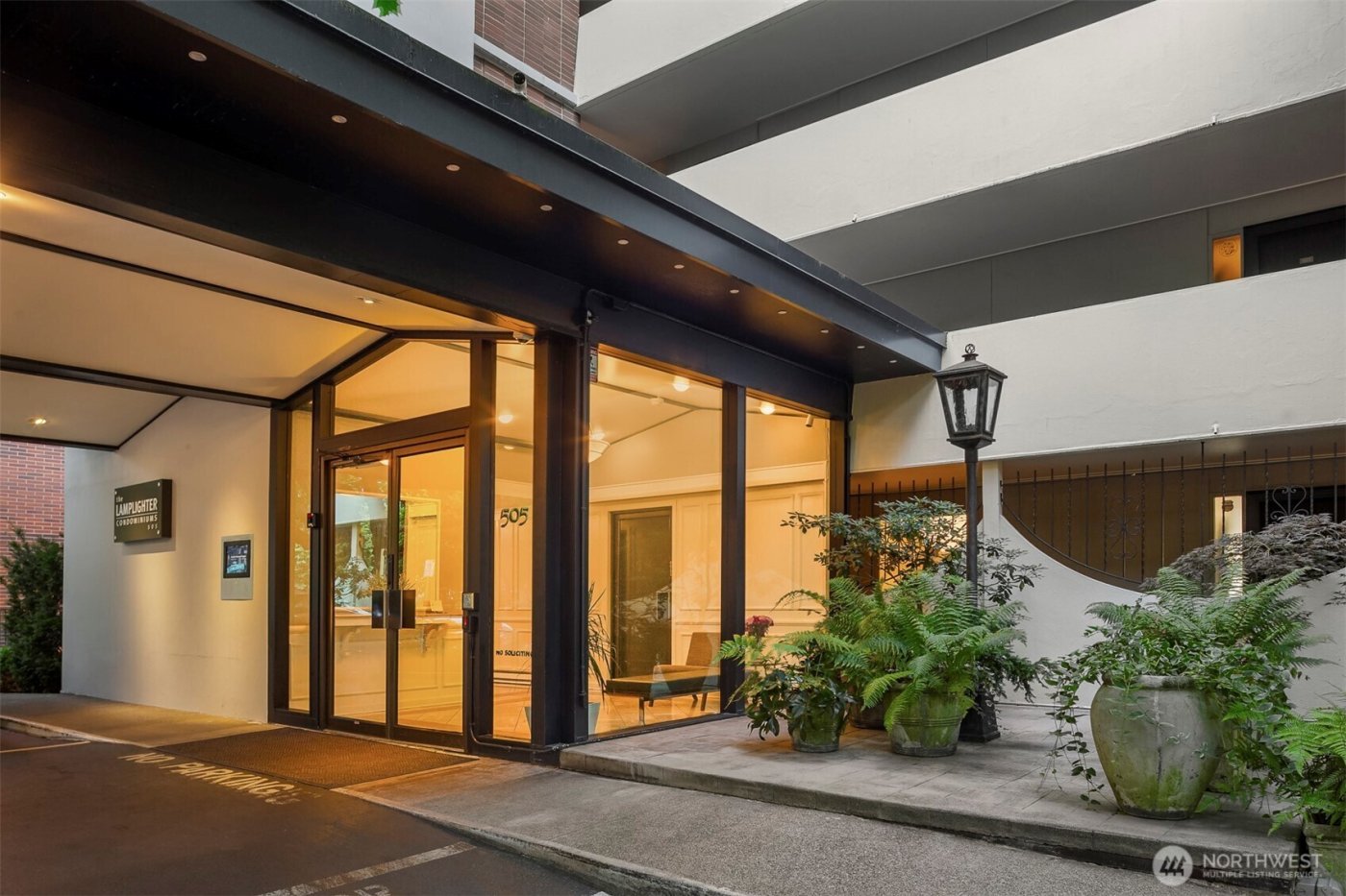 505 Belmont Avenue E #801, Seattle, WA 98102