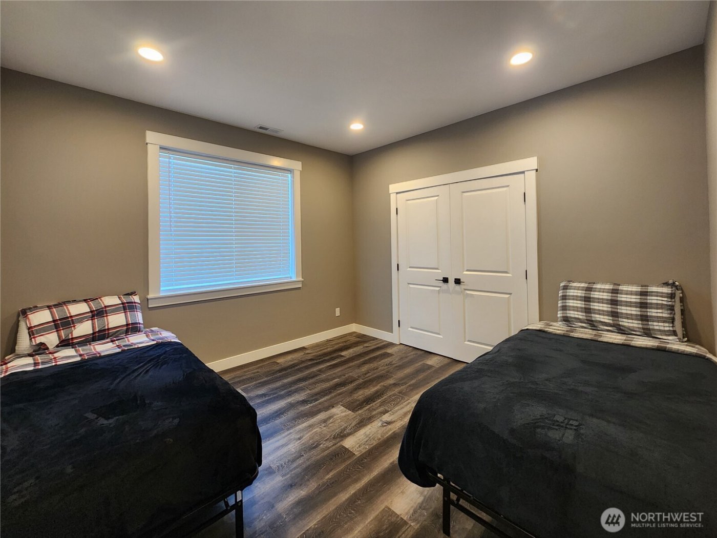 332 Cockle Street SW, Ocean Shores, WA 98569