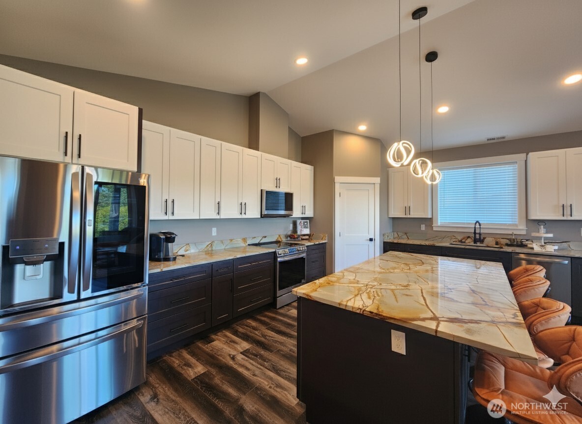 332 Cockle Street SW, Ocean Shores, WA 98569