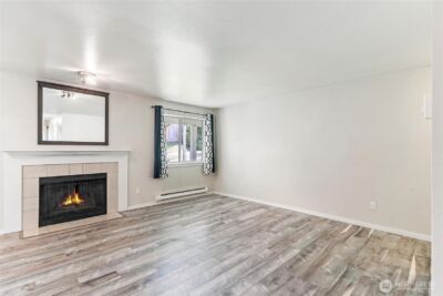 15415 35th Avenue W #F105, Lynnwood, WA 98087