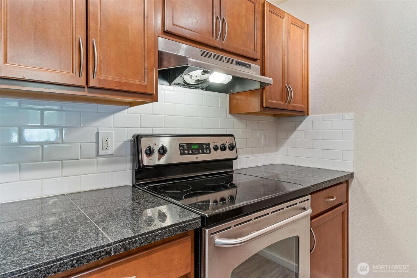 15415 35th Avenue W #F105, Lynnwood, WA 98087