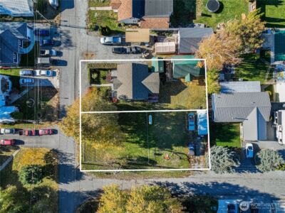 145 N Harris Avenue , Manson, WA 98831