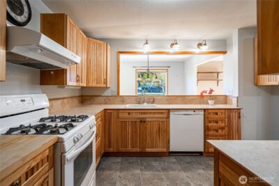 145 N Harris Avenue , Manson, WA 98831 - Photo 8