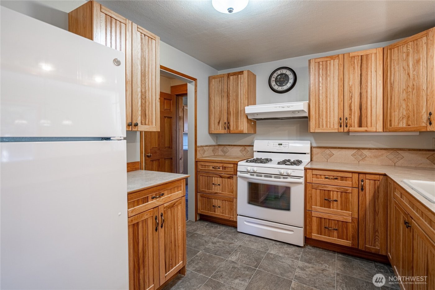 145 N Harris Avenue , Manson, WA 98831