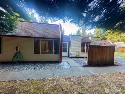 14600 SE 176th Street #W-11, Renton, WA 98058