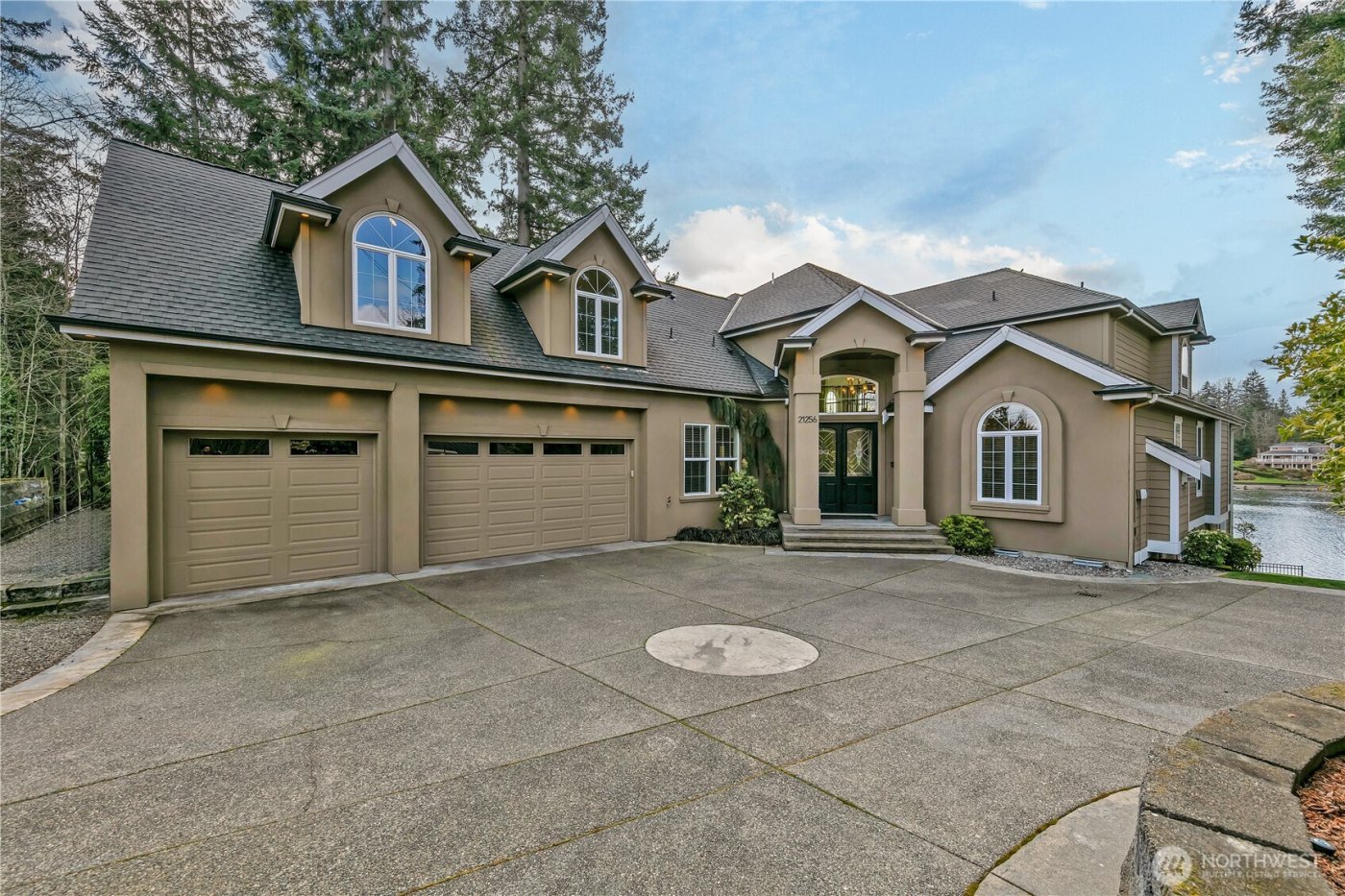 21256 39th Street Ct E, Lake Tapps, WA 98391