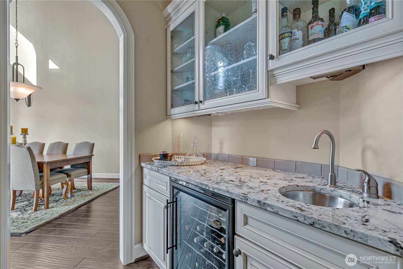 21256 39th Street Ct E, Lake Tapps, WA 98391