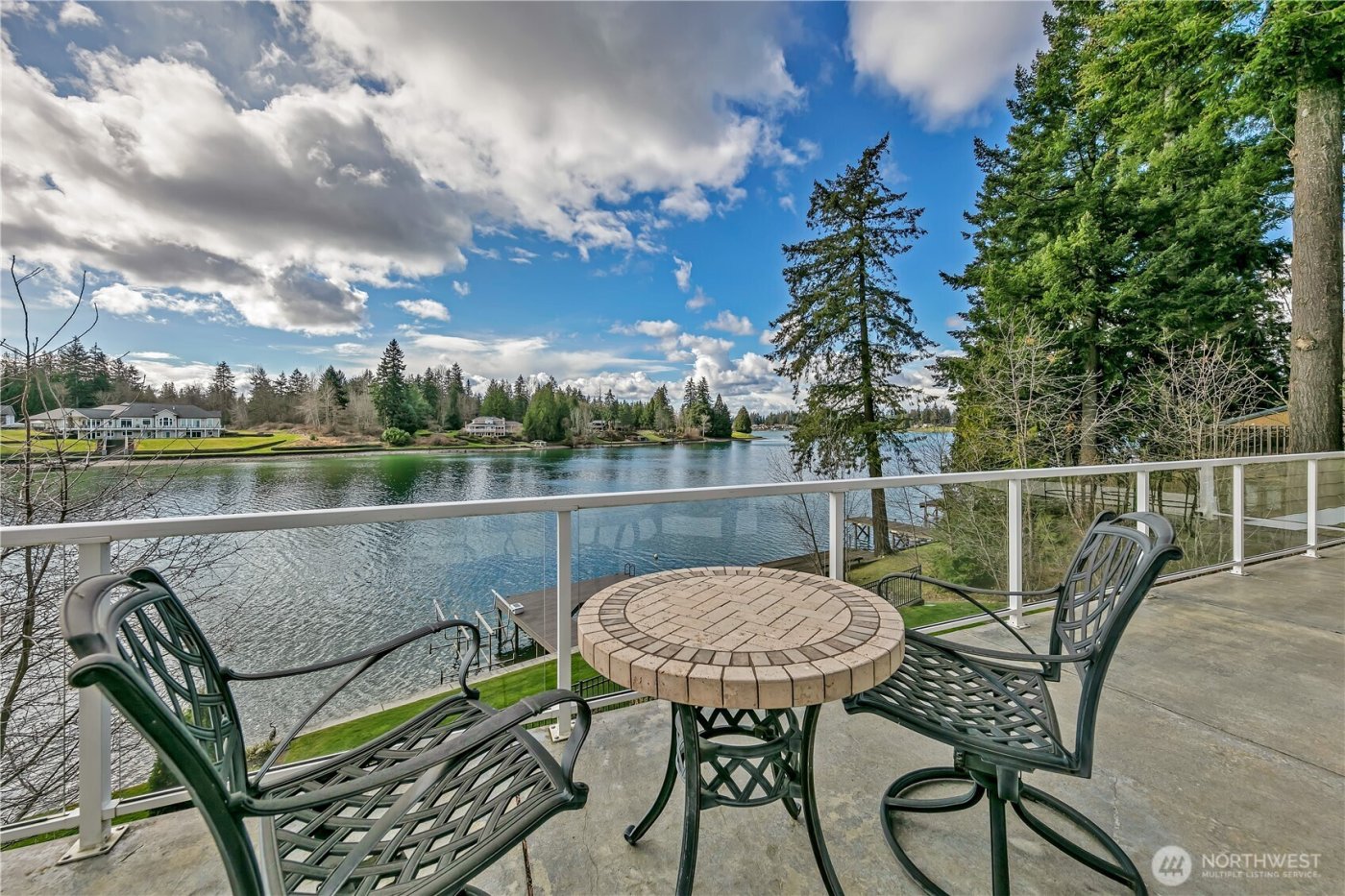 21256 39th Street Ct E, Lake Tapps, WA 98391