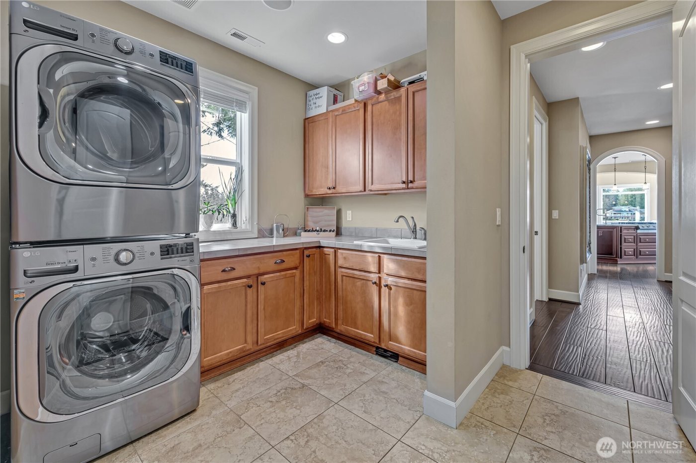 21256 39th Street Ct E, Lake Tapps, WA 98391