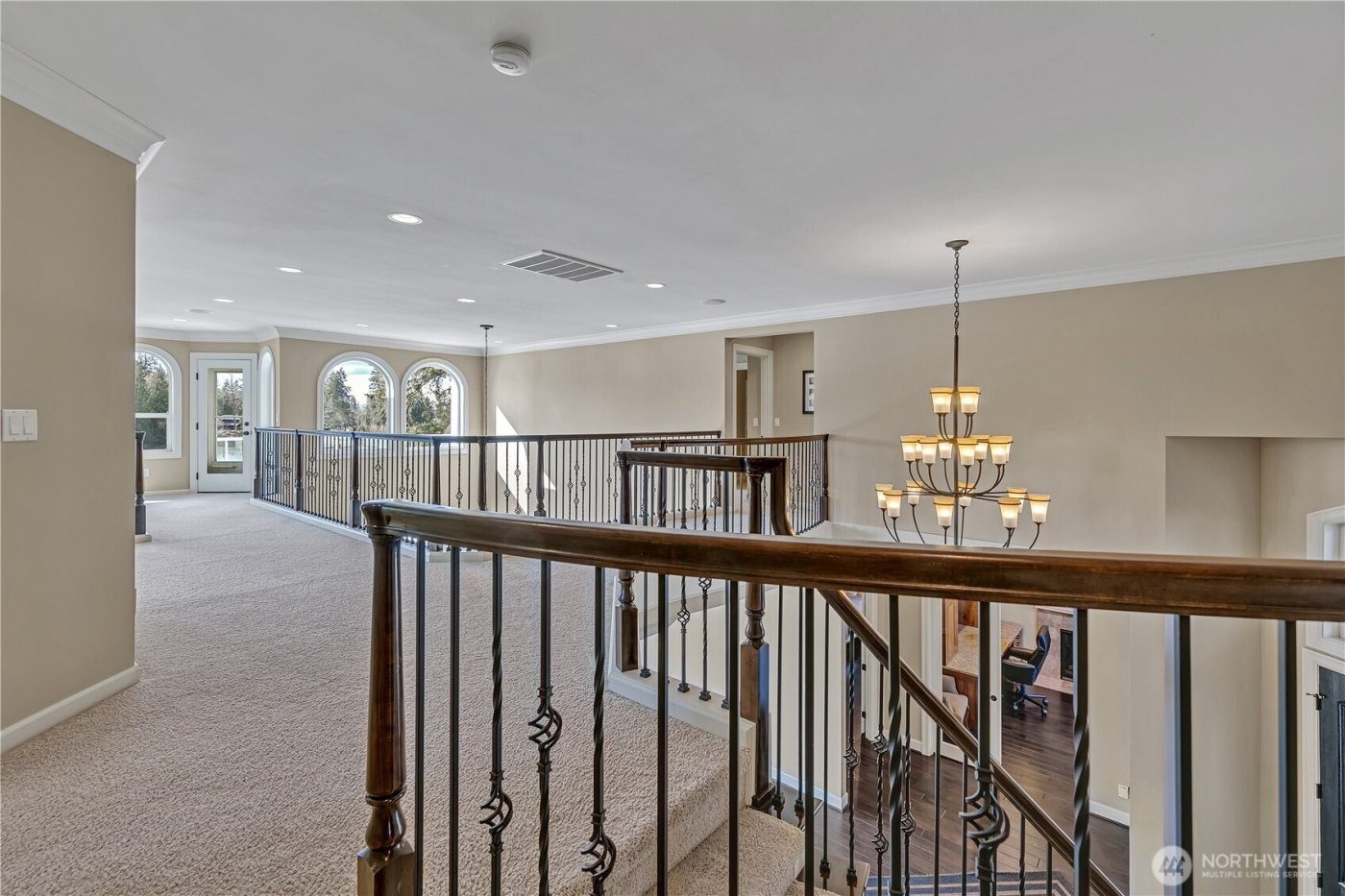 21256 39th Street Ct E, Lake Tapps, WA 98391