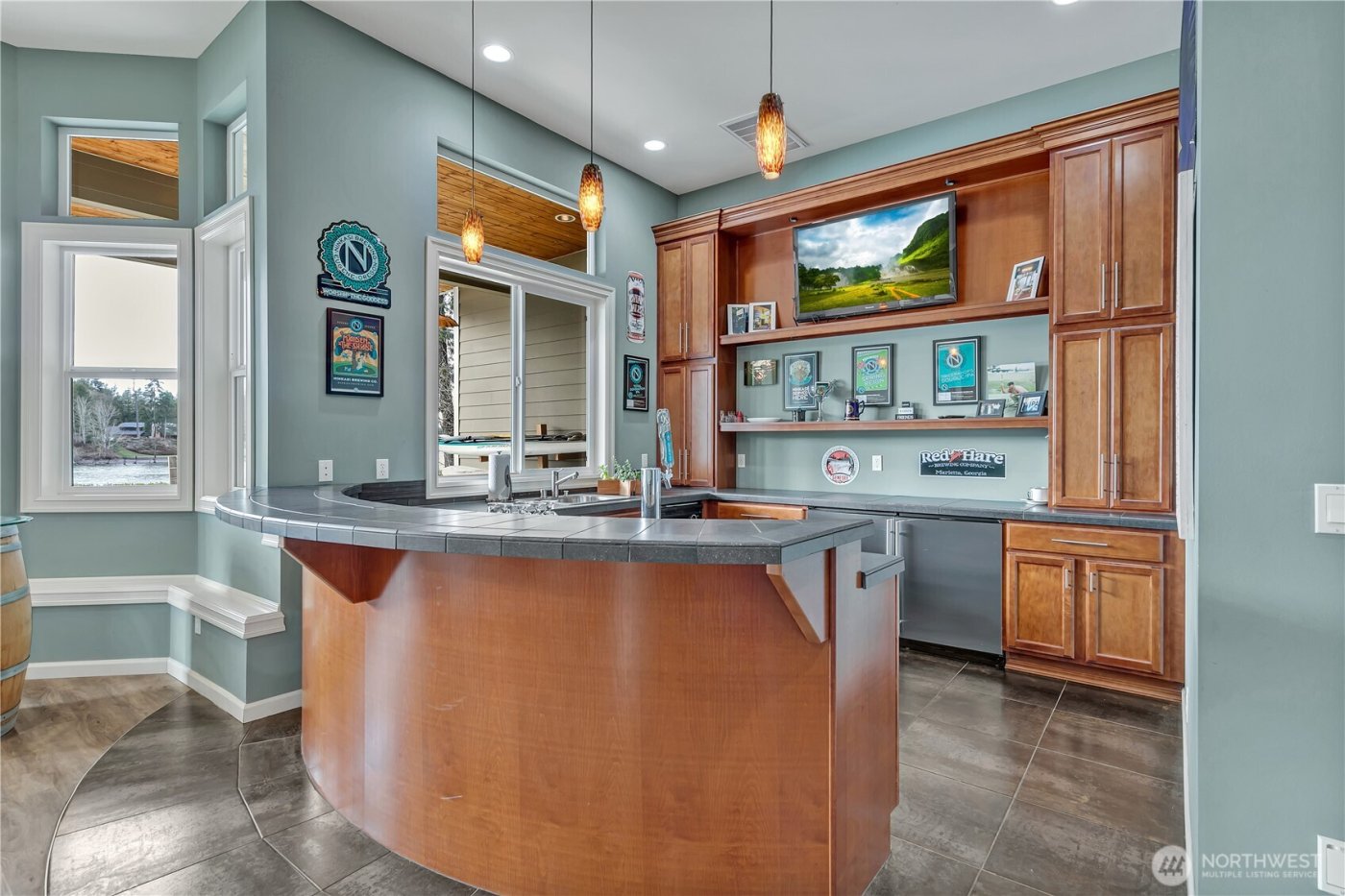 21256 39th Street Ct E, Lake Tapps, WA 98391