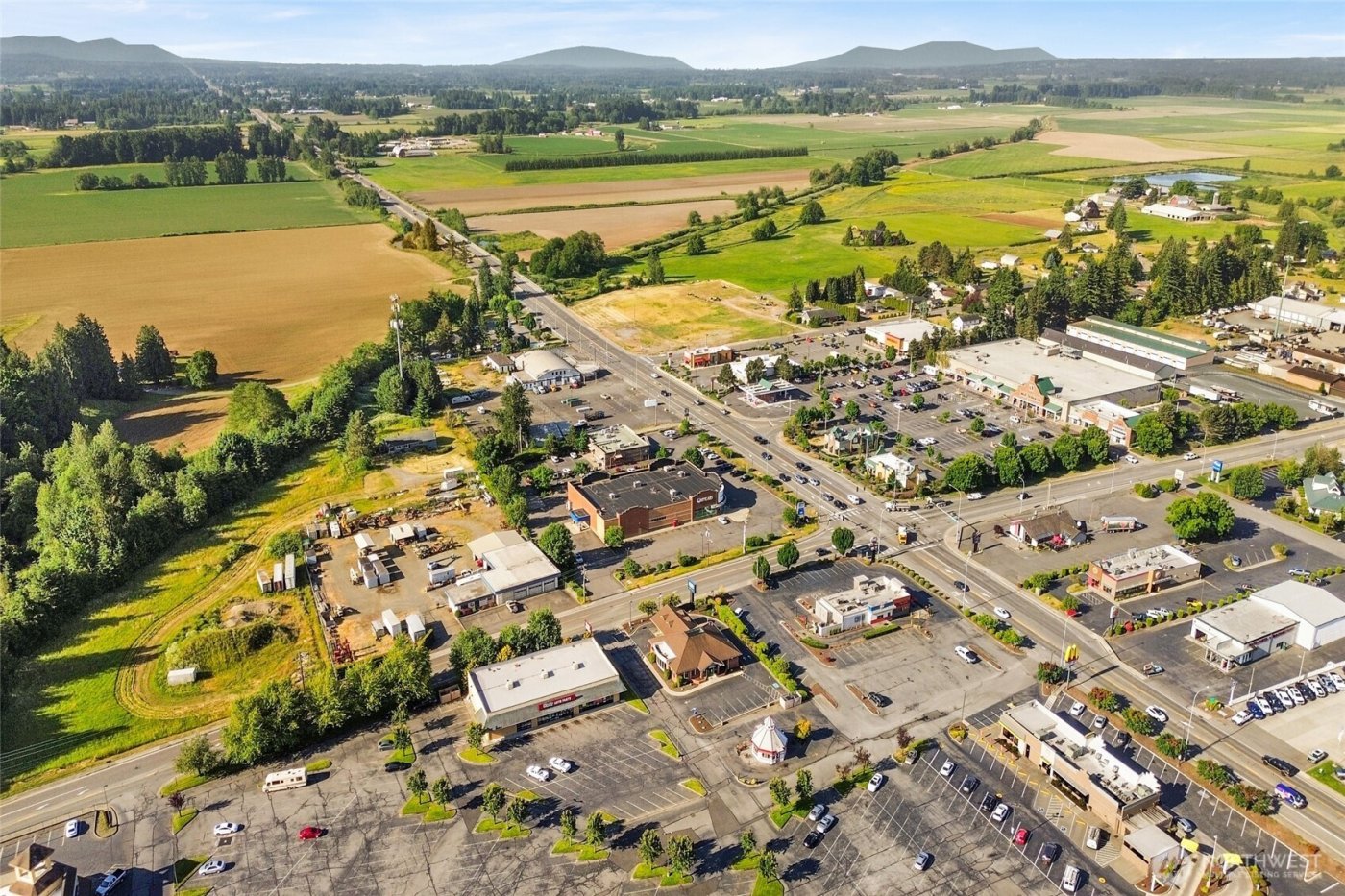 8082 Guide Meridian Road , Lynden, WA 98264